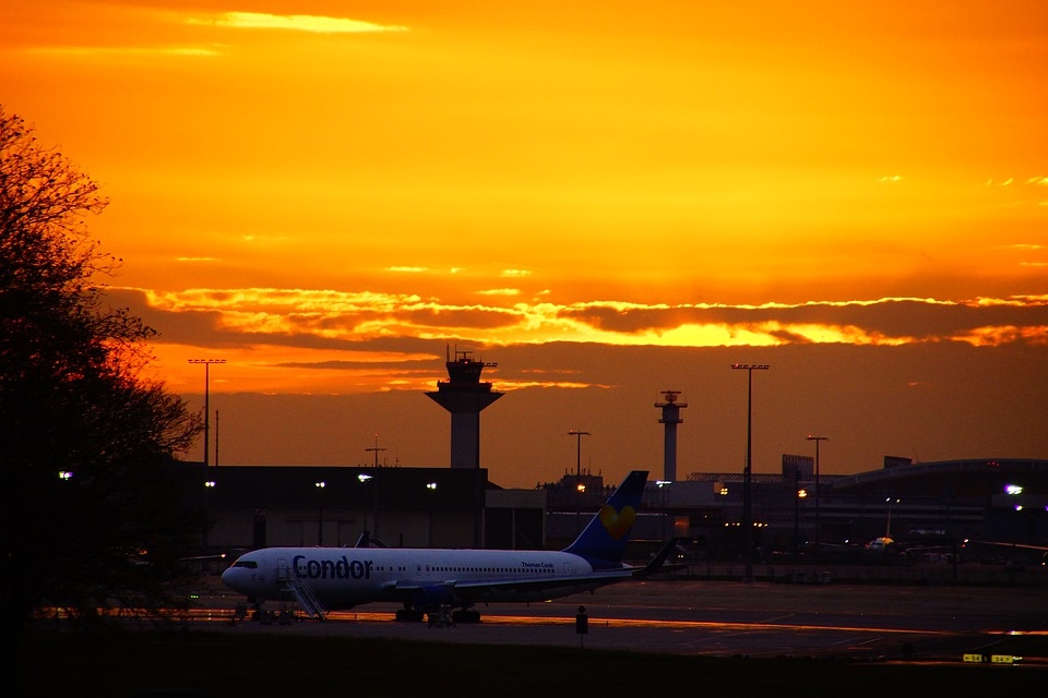 airport-3097181_960_720.jpg