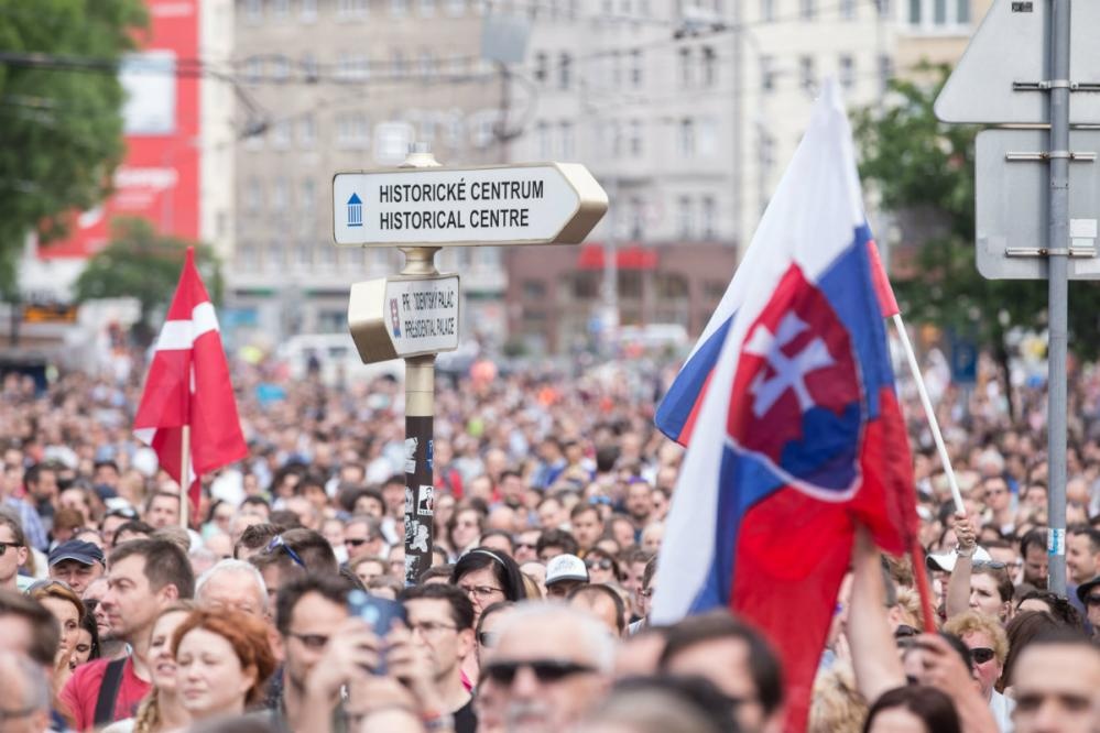 immagine proteste.jpg