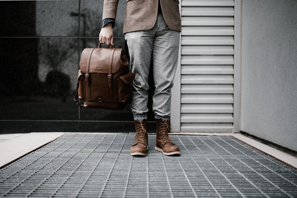 traveler-2203666_960_720.jpg