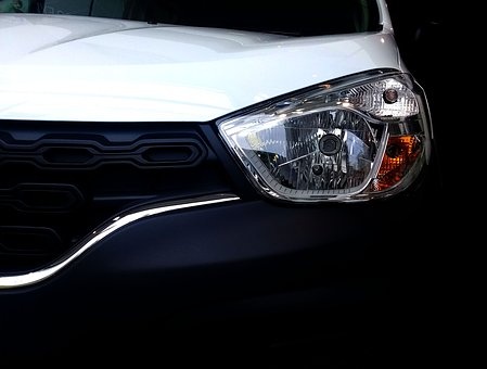 luci auto.jpg