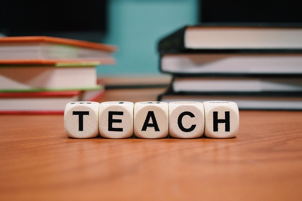 teach-1968076_960_720.jpg