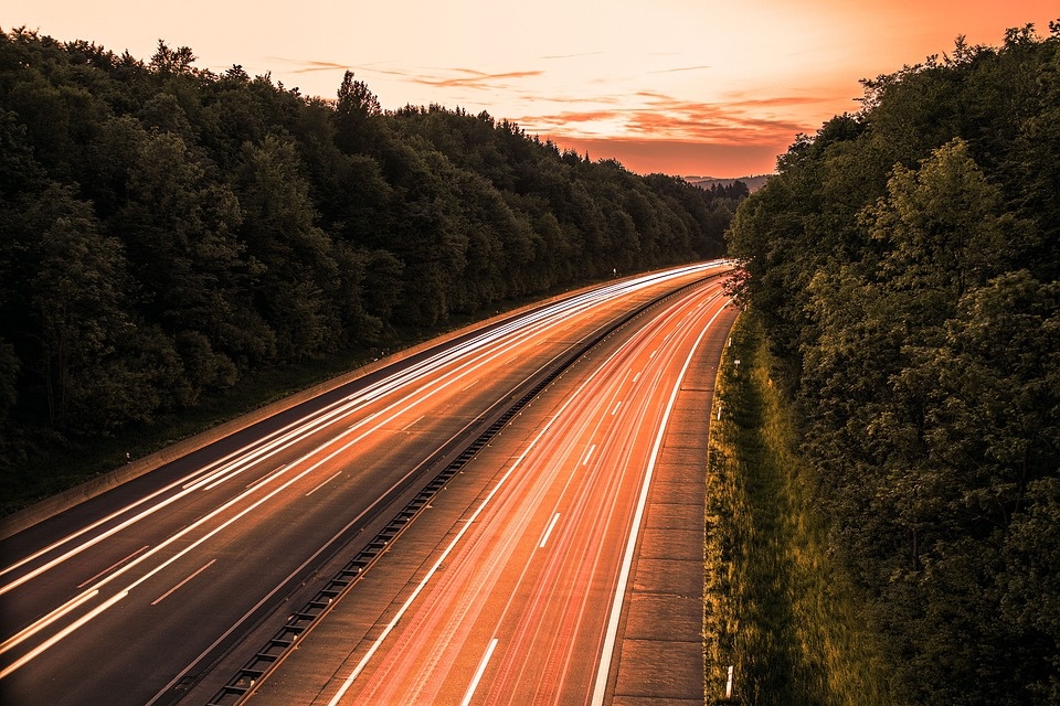 highway-3010146_960_720.jpg