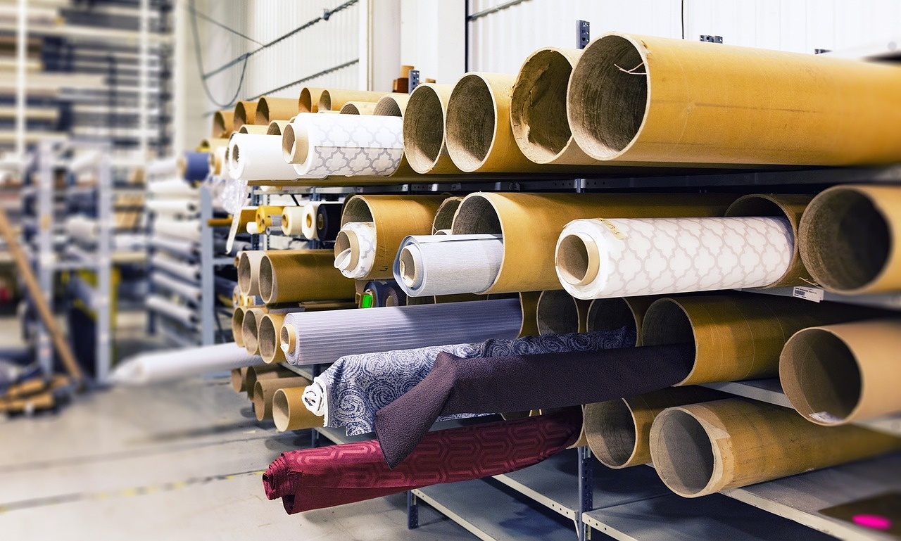 rolls-of-fabric-1767504_1280.jpg