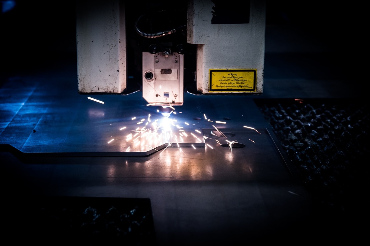 laser-2819141_1280.jpg