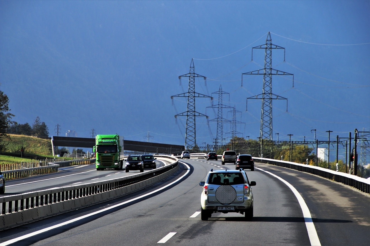 highway-3726615_1280.jpg