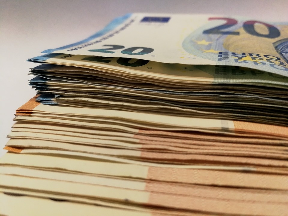 money-2363276_960_720.jpg