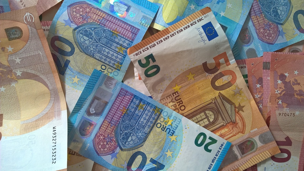 money-2801484_1280.jpg