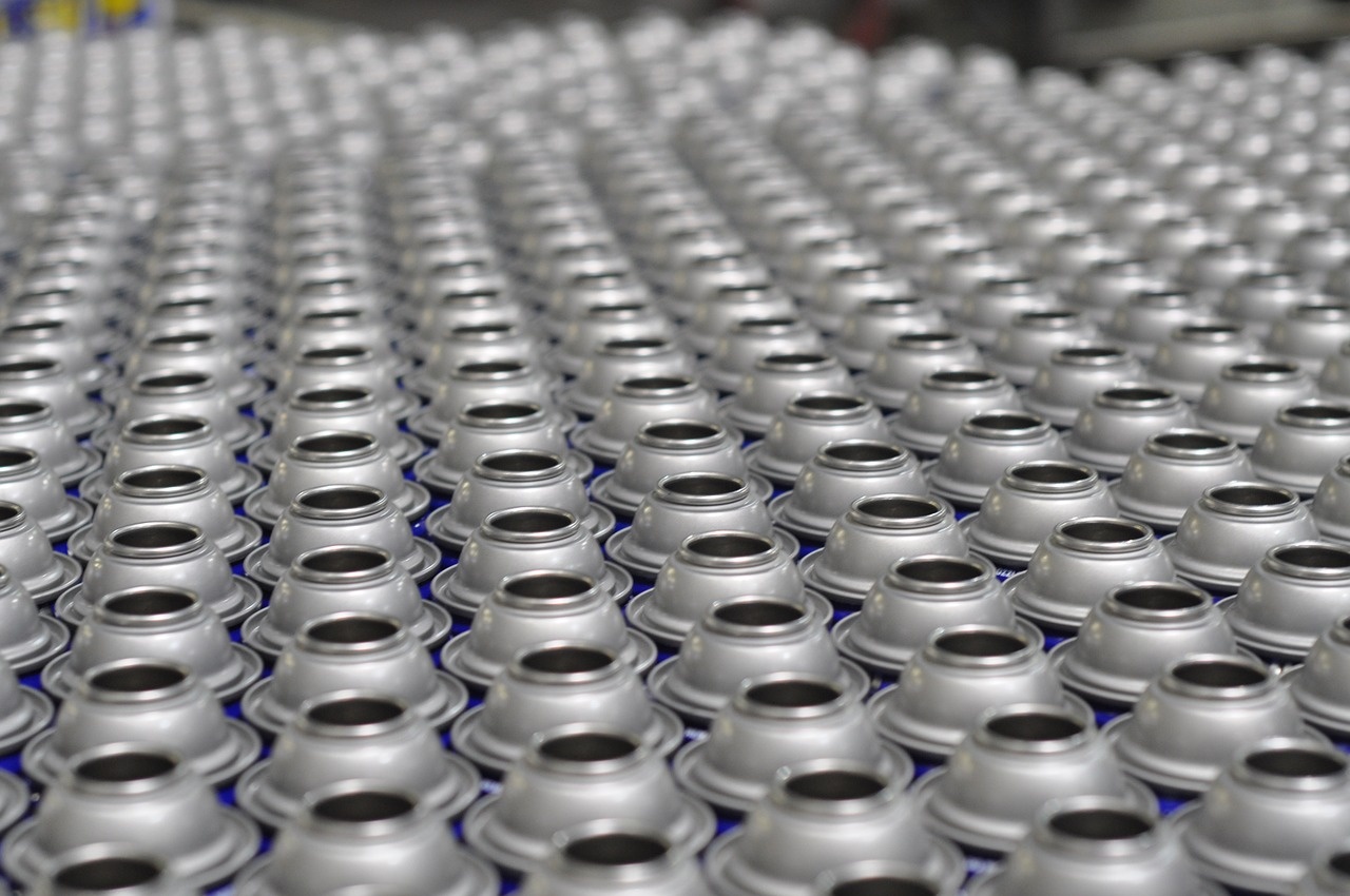 cans-2888650_1280.jpg