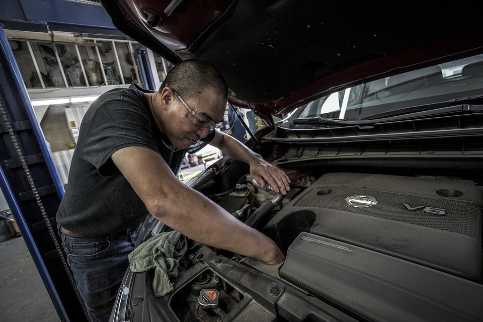 auto-repair-3691963_960_720.jpg