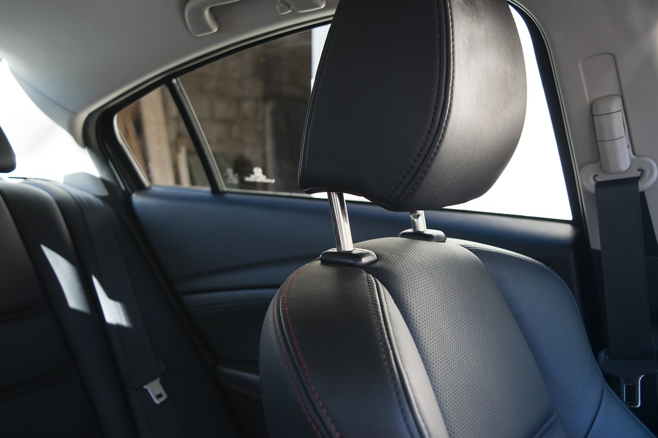 car-1709512_1280.jpg