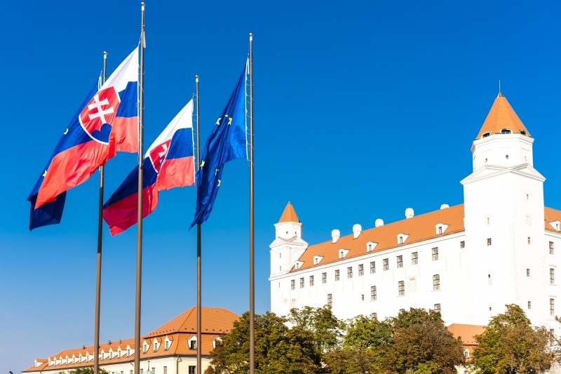 bratislava-castle-Slovakien.jpg
