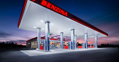 benzina.jpg