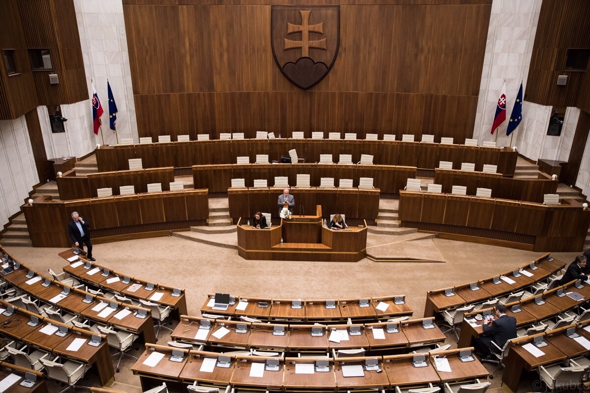 parlamento.jpeg