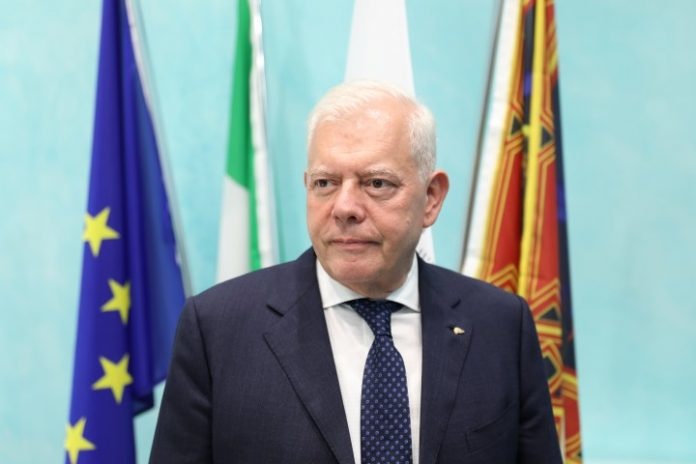 08.04 apindustria.jpg