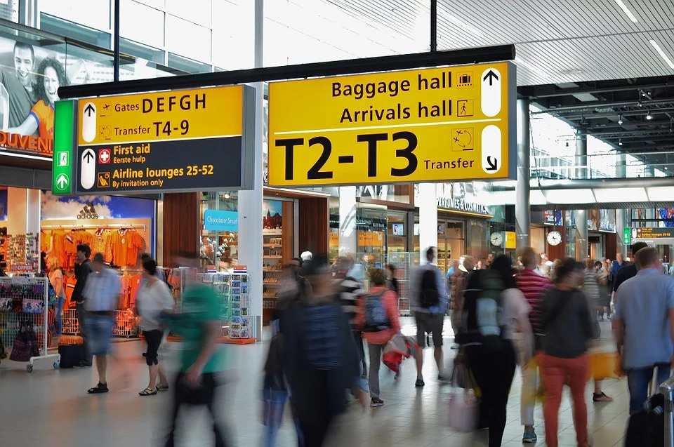 airport-384562_960_720.jpg