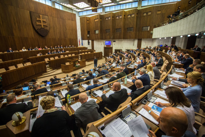 parlament.jpg