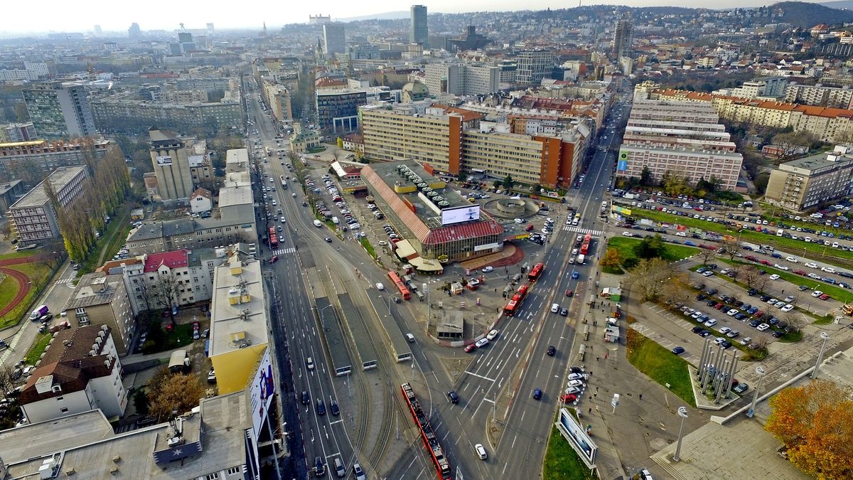 MYwgKy-FTCCj5vsjyHJU3A~Trnavsk-m-to.jpg