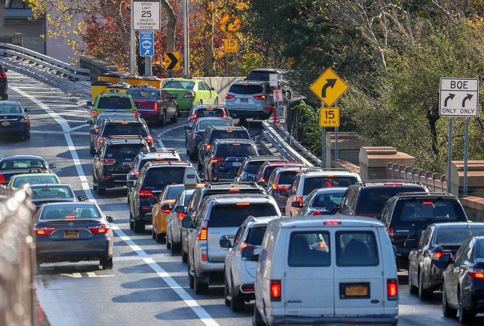 traffic-3831030_960_720.jpg