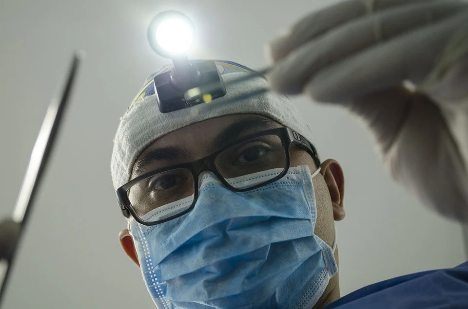 dentist-4373290_960_720.jpg