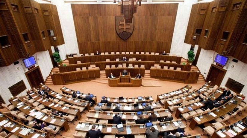 parlament.jpg