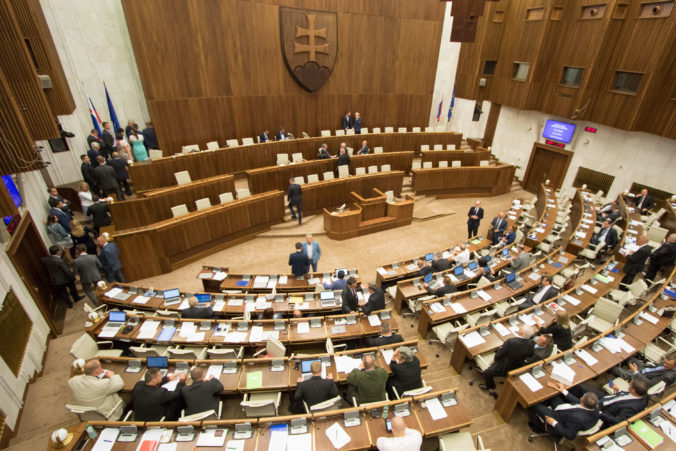 parlament.jpg