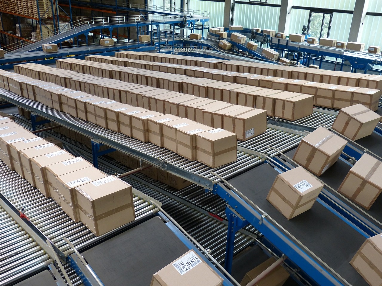 logistics-852936_1280.jpg