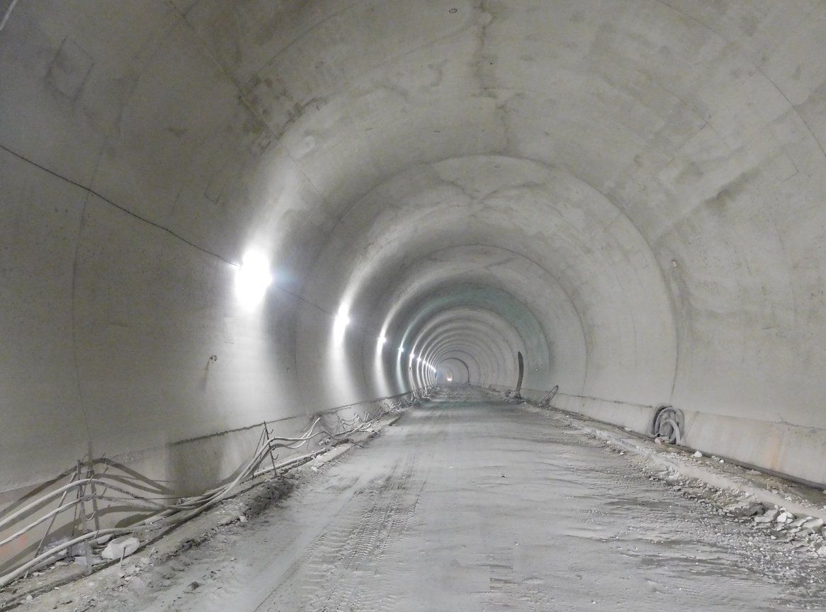 tunel-visnove-nestandard1.jpg