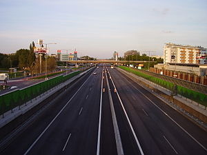 300px-Einsteinova.jpg