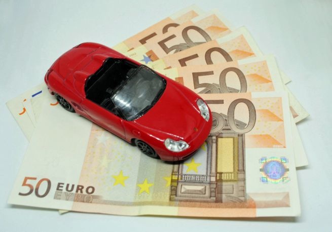 https___media.autoblog.it_f_fbd_assicurazione-auto-1.jpg