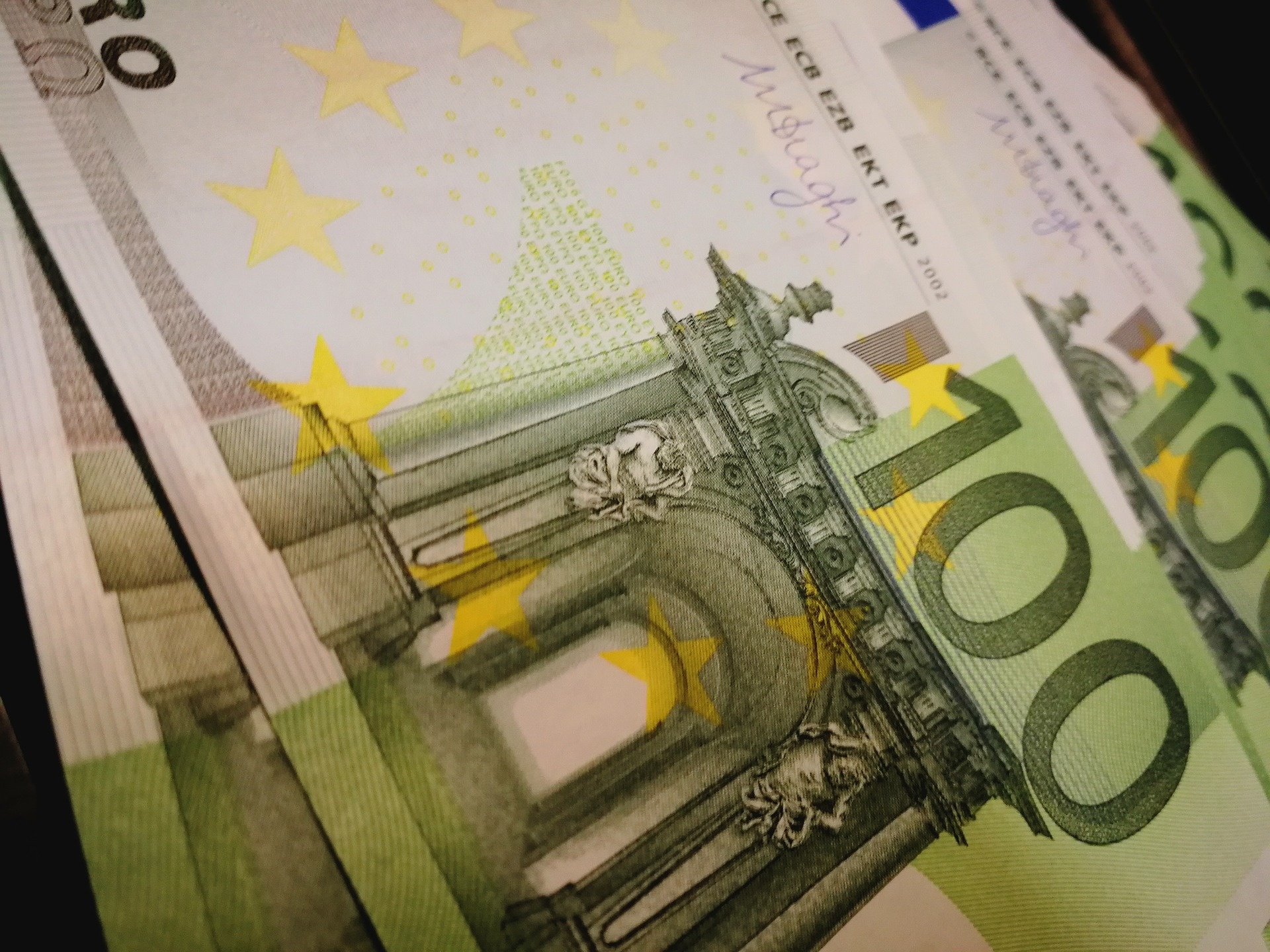 euro 3.jpg