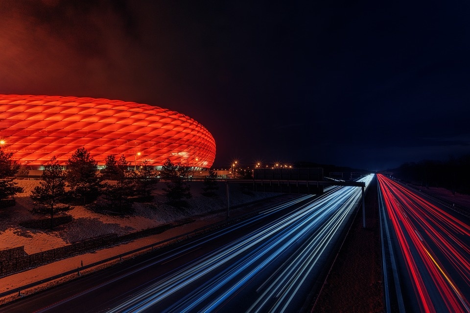highway-3404535_960_720.jpg