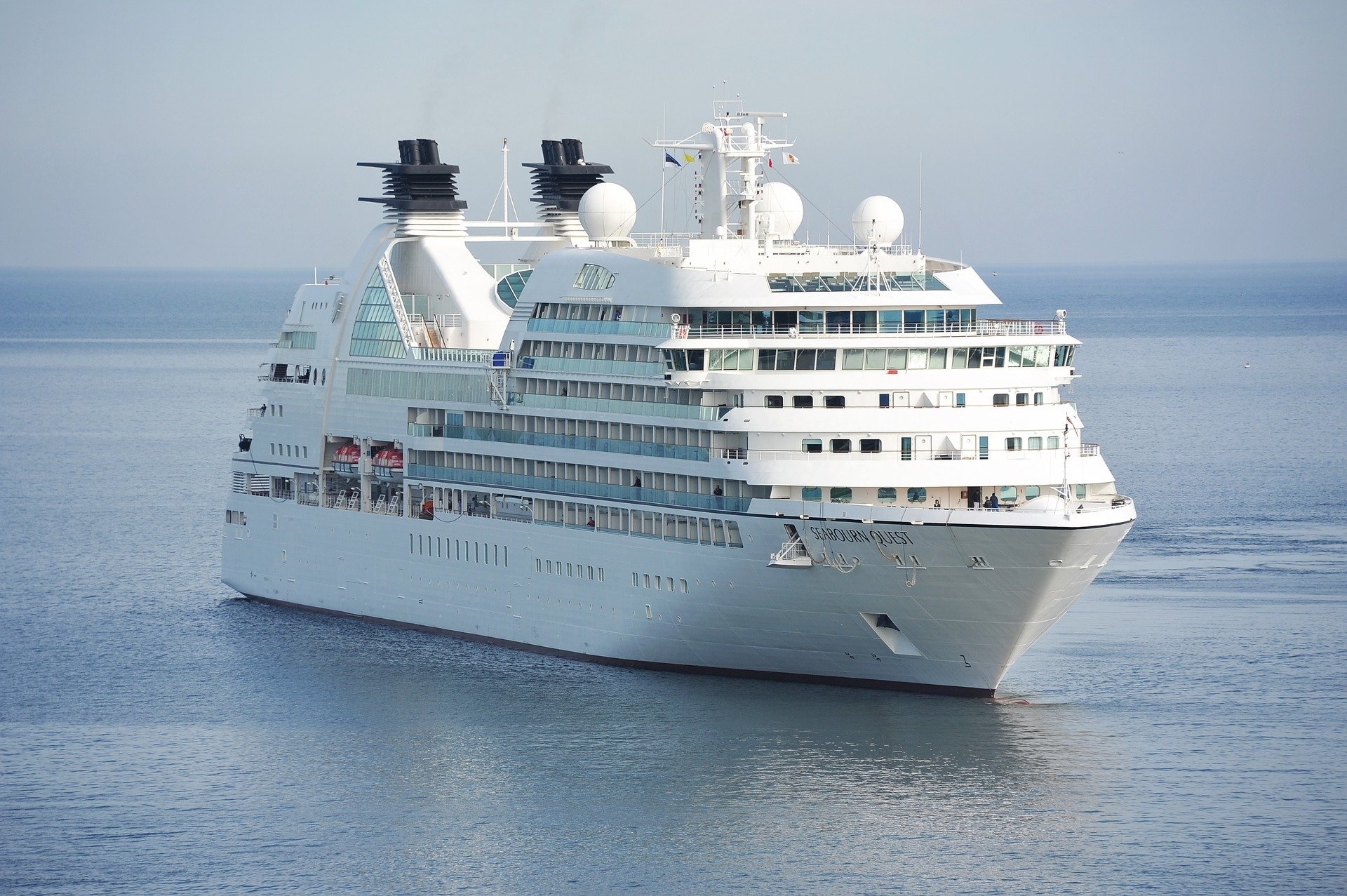 cruise-1578528_1920.jpg