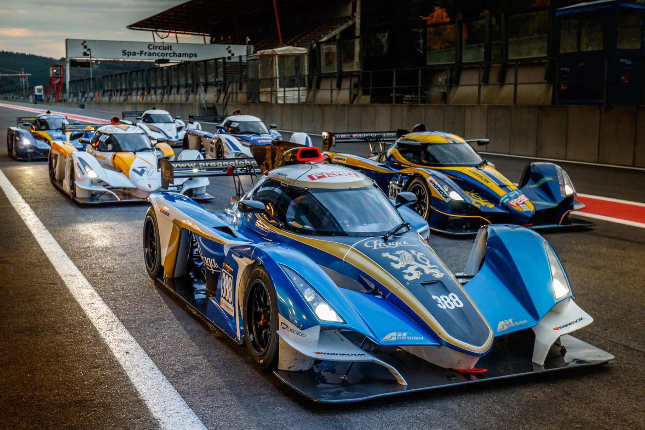 praga cars.jpg