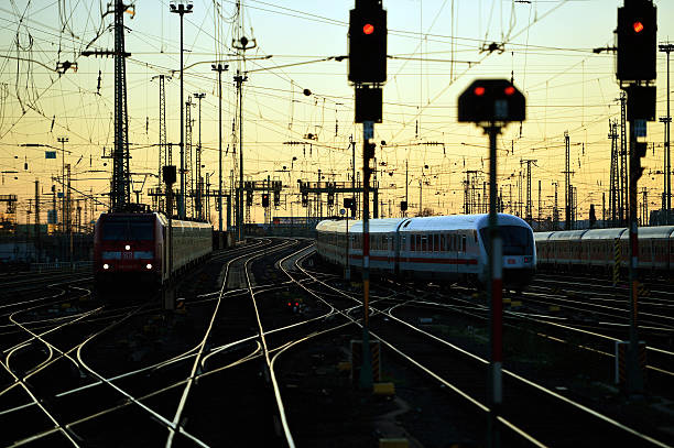 gettyimages-479804393-612x612 ferrovia.jpg