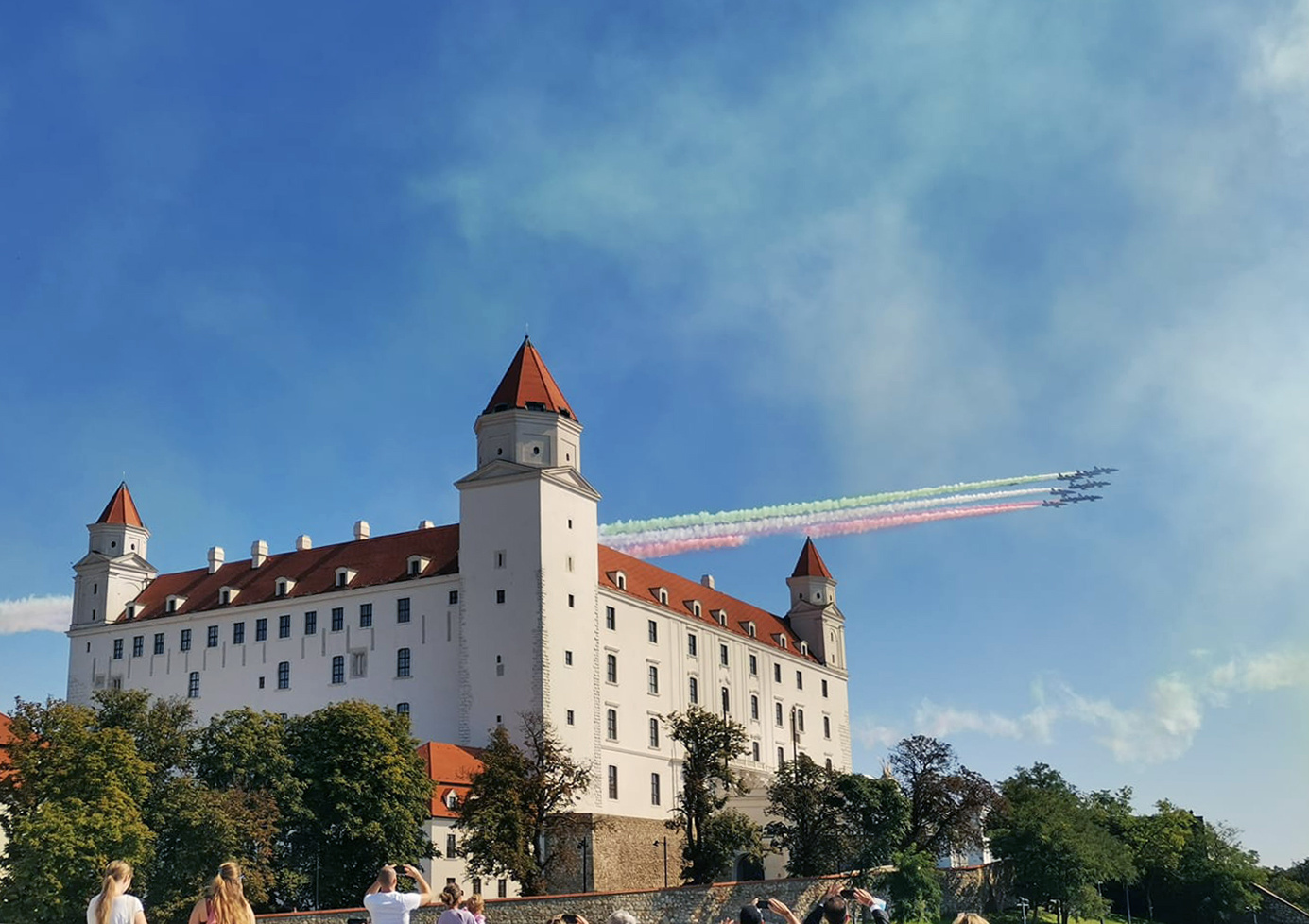 frecceBratislava.jpg