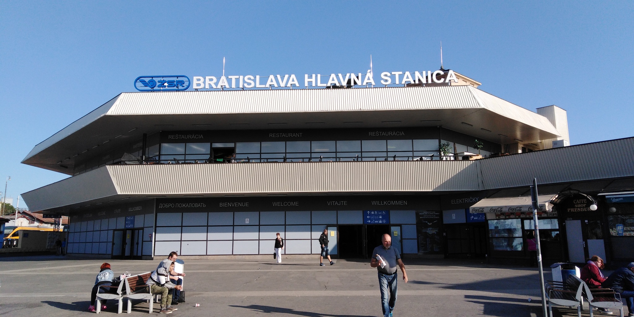 Bratislava_hlavná_stanica_September_2019 (1).jpg