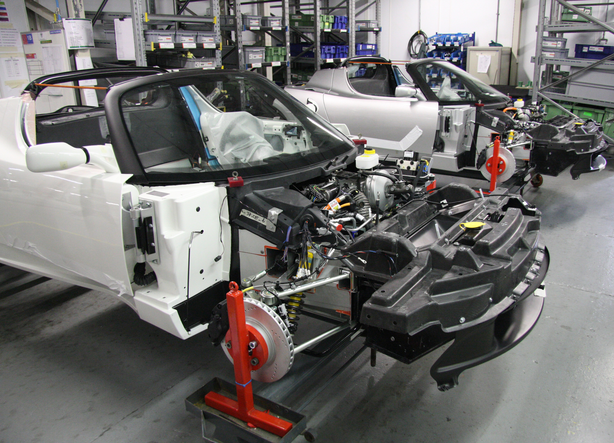 Rolling_chassis_inspection_point.jpg