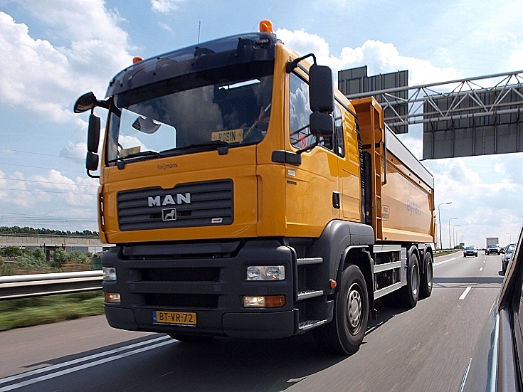 MAN_truck_(owner_Heijmans).jpg