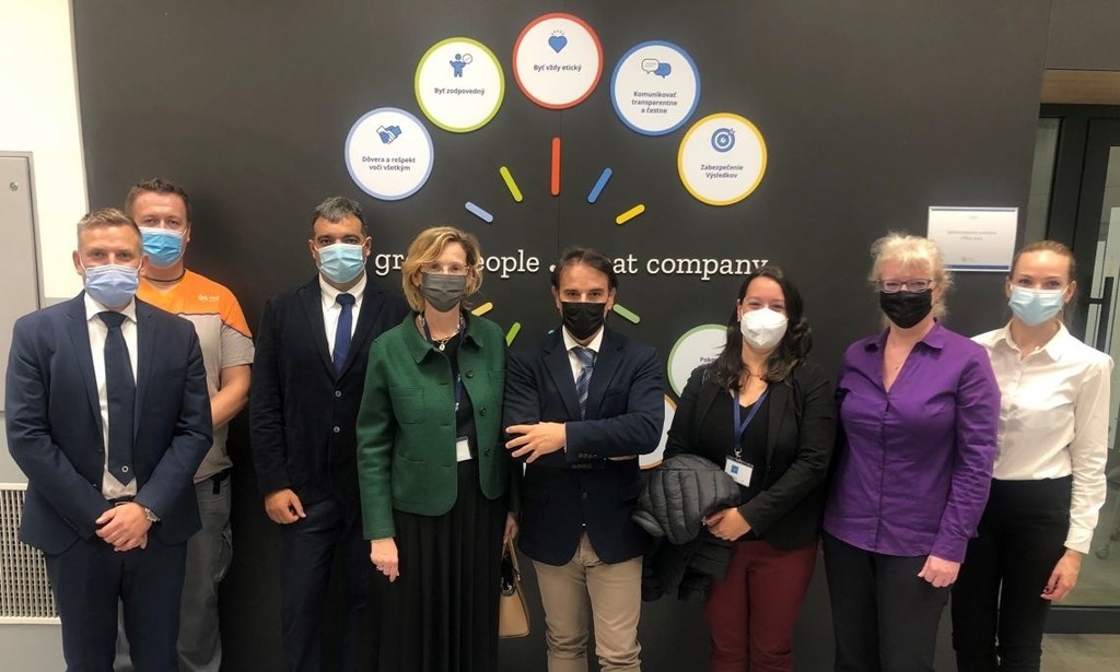 vsCm.ambasciatrice_jpg.jpg