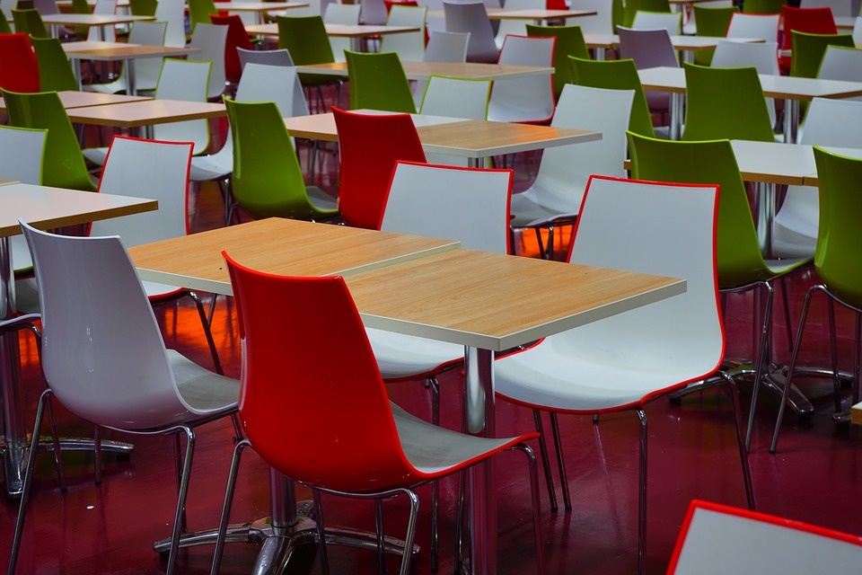 dining-tables-461863_960_720.jpg