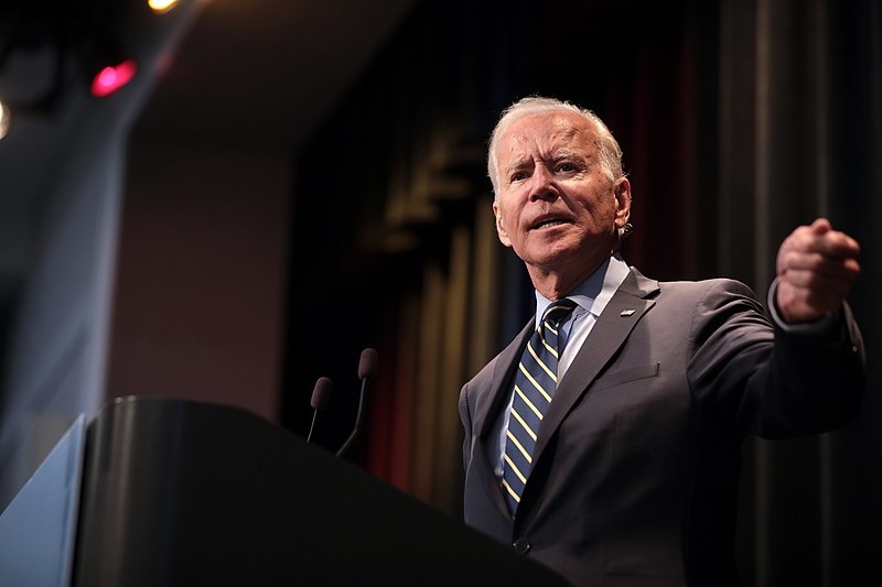 800px-Joe_Biden_(48651175327).jpg