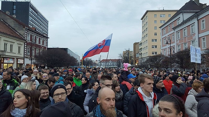 800px-Za_slušné_Slovensko,_Košice_1.jpg
