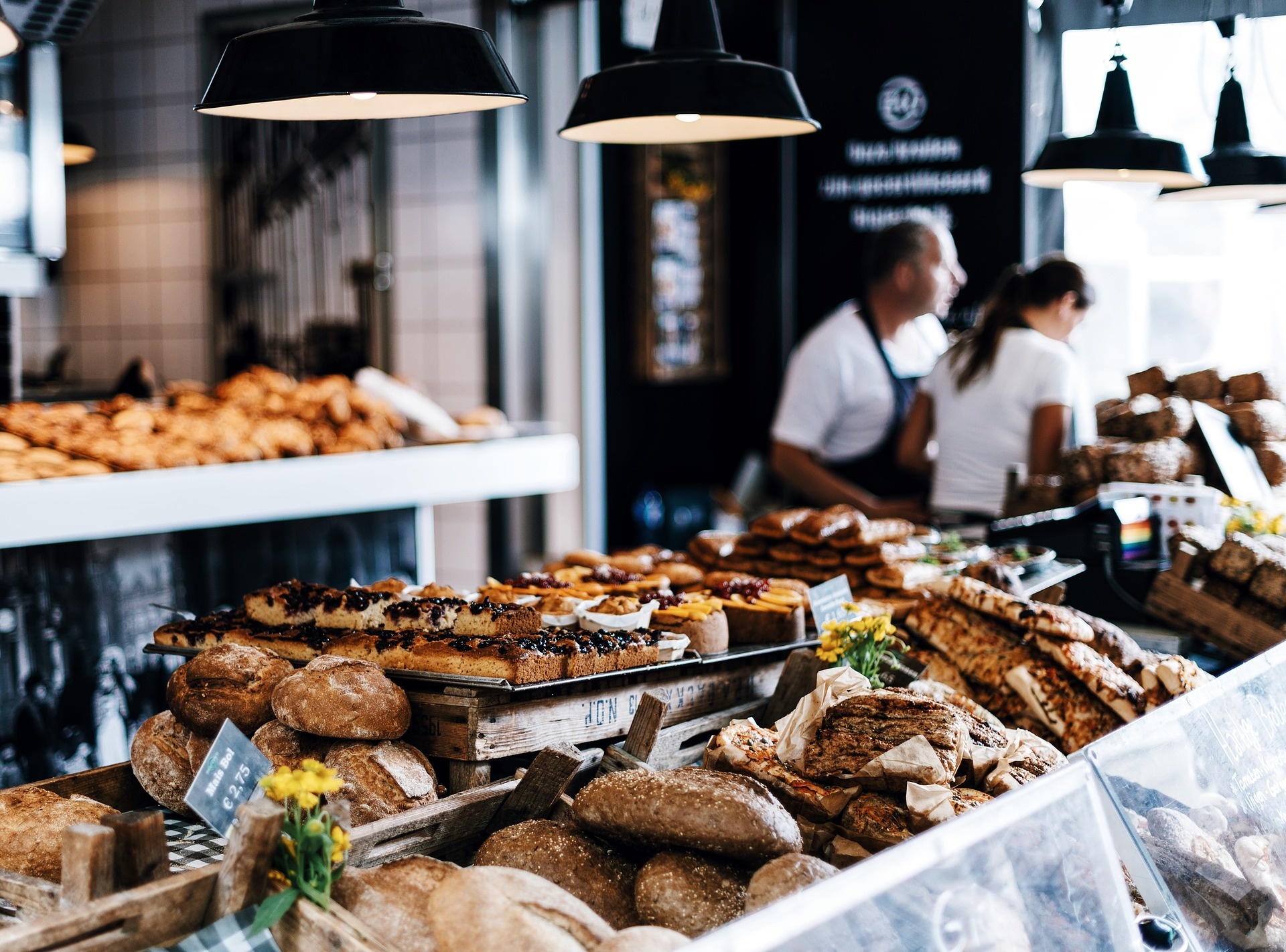 bakery-g6d1702b9a_1920.jpg