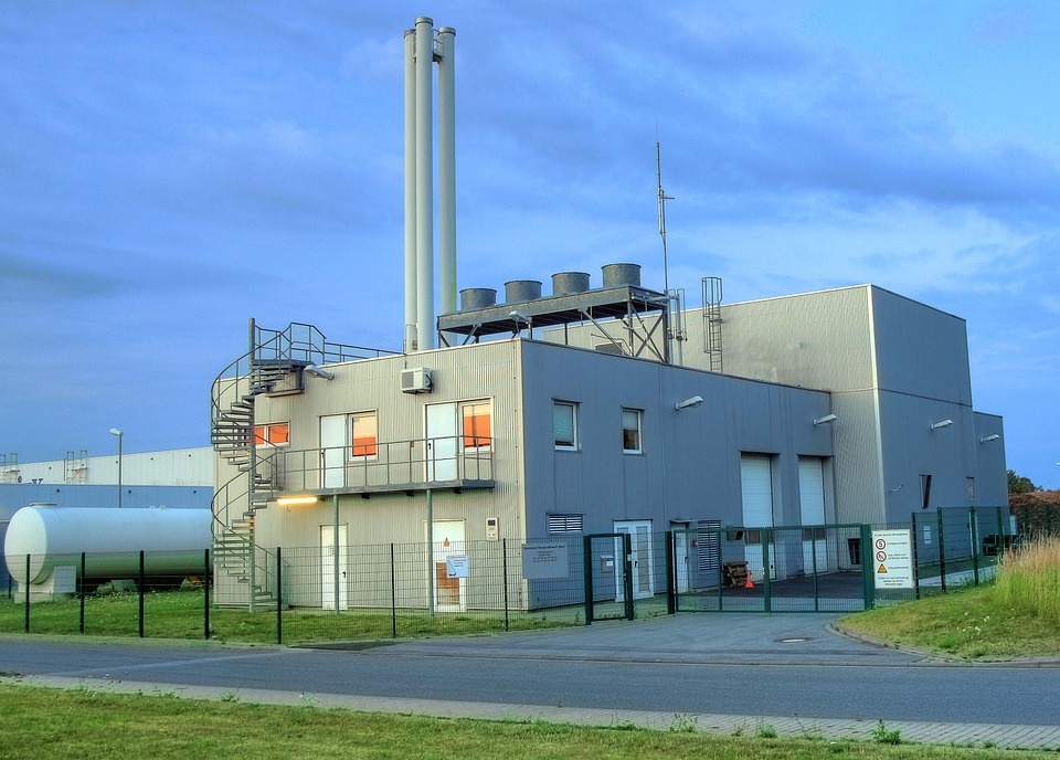 biomass-heating-power-plant-910240_960_720.jpg