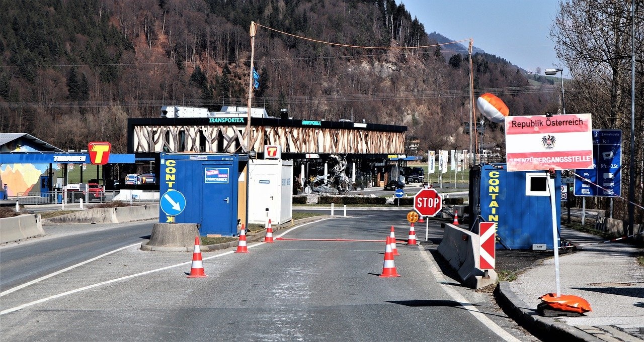 border-4980156_1280.jpg