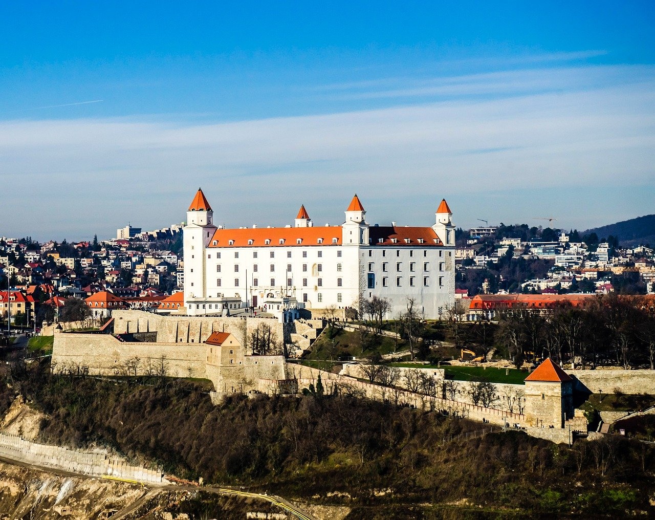 bratislava-4847792_1280.jpg