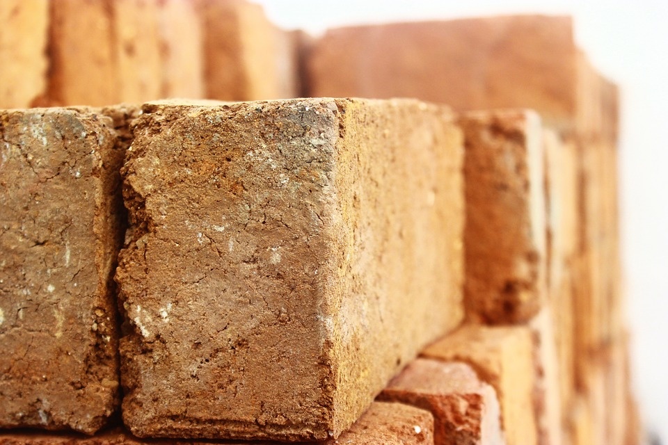 bricks-167034_960_720.jpg