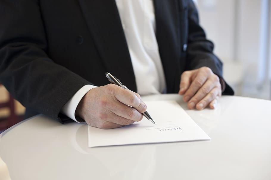 contract-signature.jpg