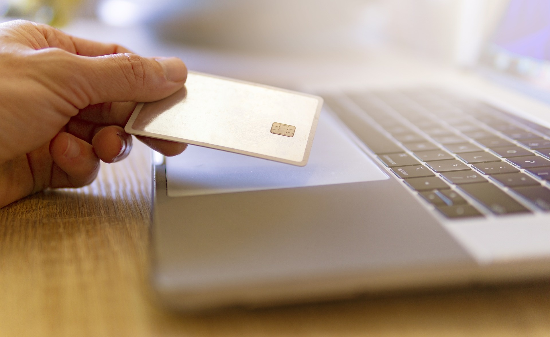 cyber-monday-5463567_1920.jpg