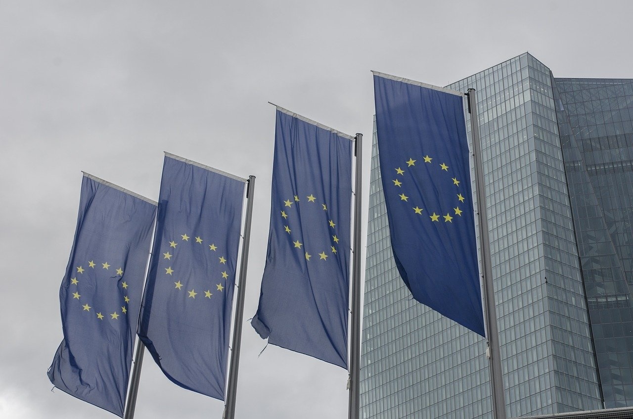 eu-flag-911183_1280.jpg